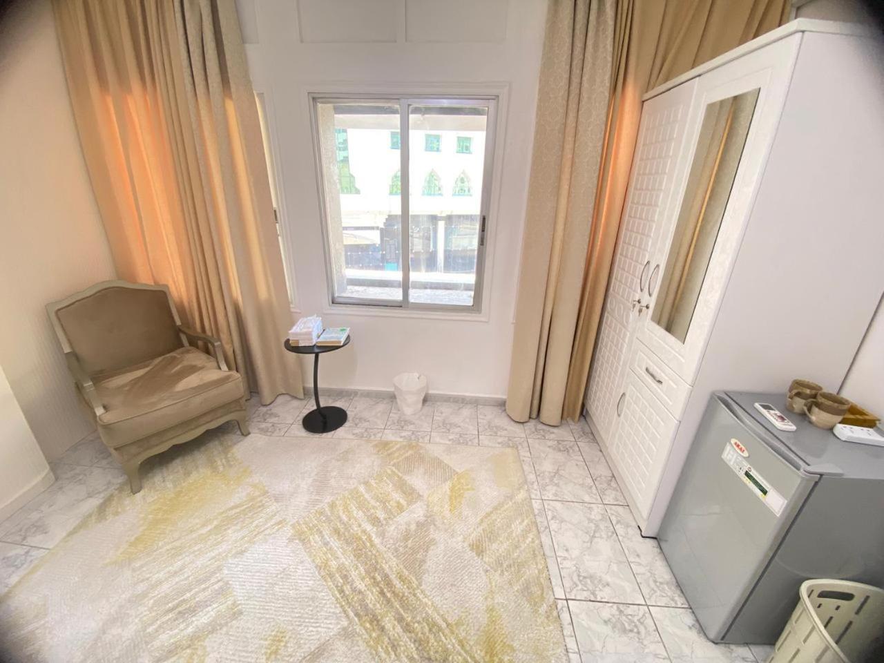 Dinar Homestay Abu Dhabi